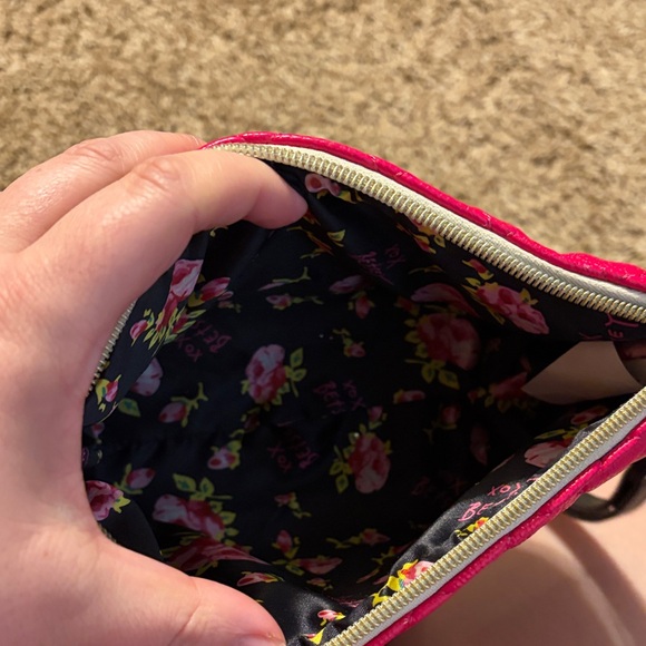 Betsey Johnson Fuchsia and Black Quilted Wristlet - Picture 3 of 4